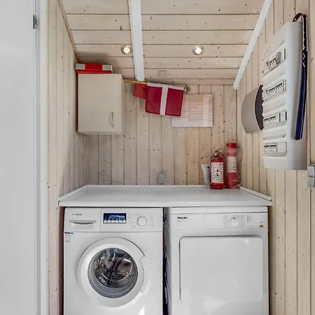 度假居 Amazing Home In Tranekaer With Sauna
