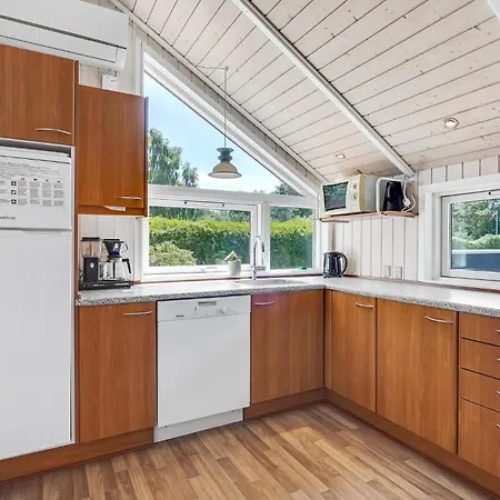 3 Bedroom Cozy In Tranekaer