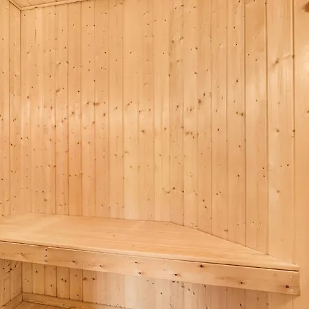 Amazing Home In Tranekaer With Sauna 度假居 Tranekær