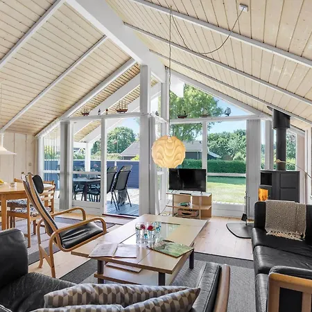 Tatil Evi 3 Bedroom Cozy In Tranekaer Hou (Syddanmark)