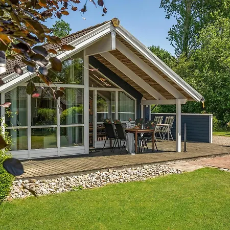 Amazing Home In Tranekaer With Sauna 度假居 *